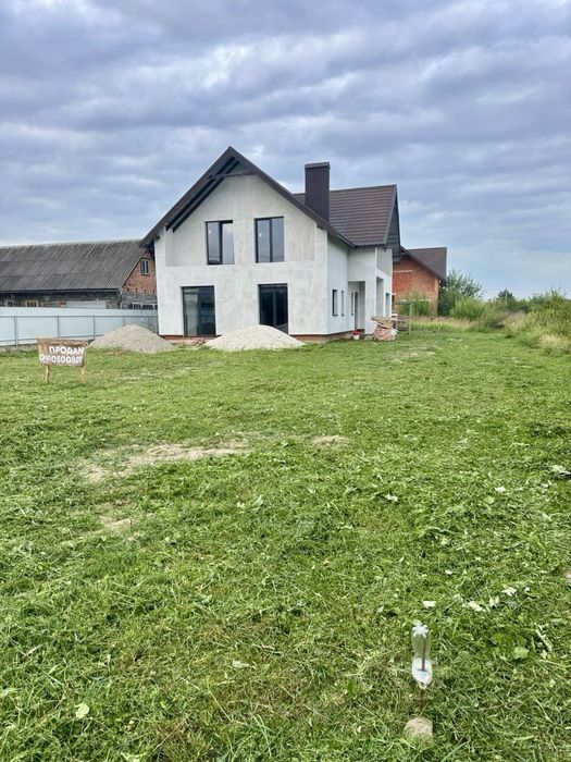 Продаж будинку в Чукалівці, біля Івано-Франківська