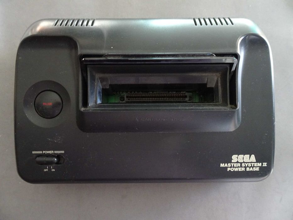 Consola Master System II na caixa