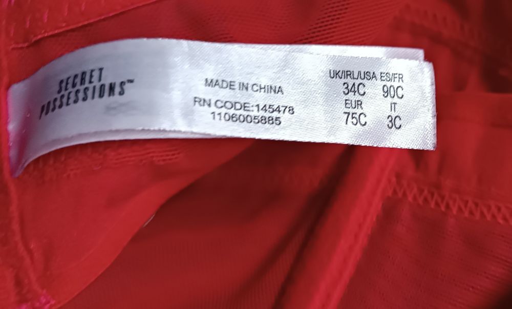 Czerwony biustonosz| ozdobne plecy| 34C/75C