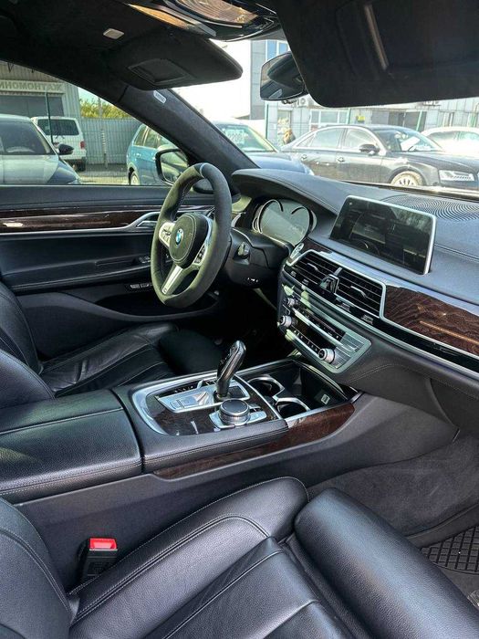 BMW 7 730D 2016р. 3.0 дизель обмін [Перший внесок від 20%]