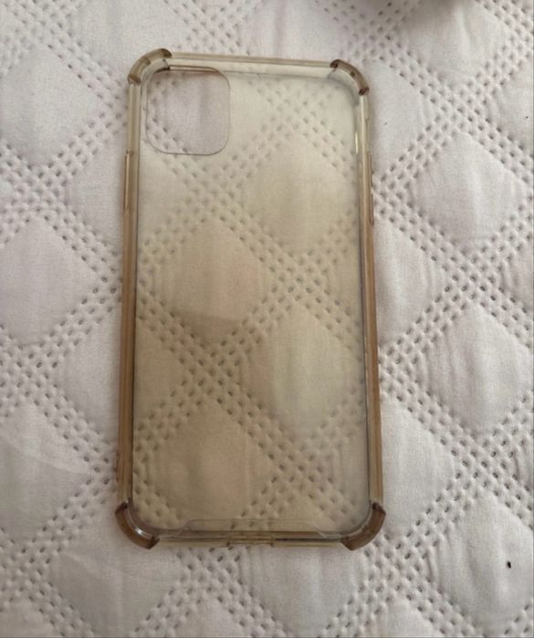 Capas Iphone 11 usadas