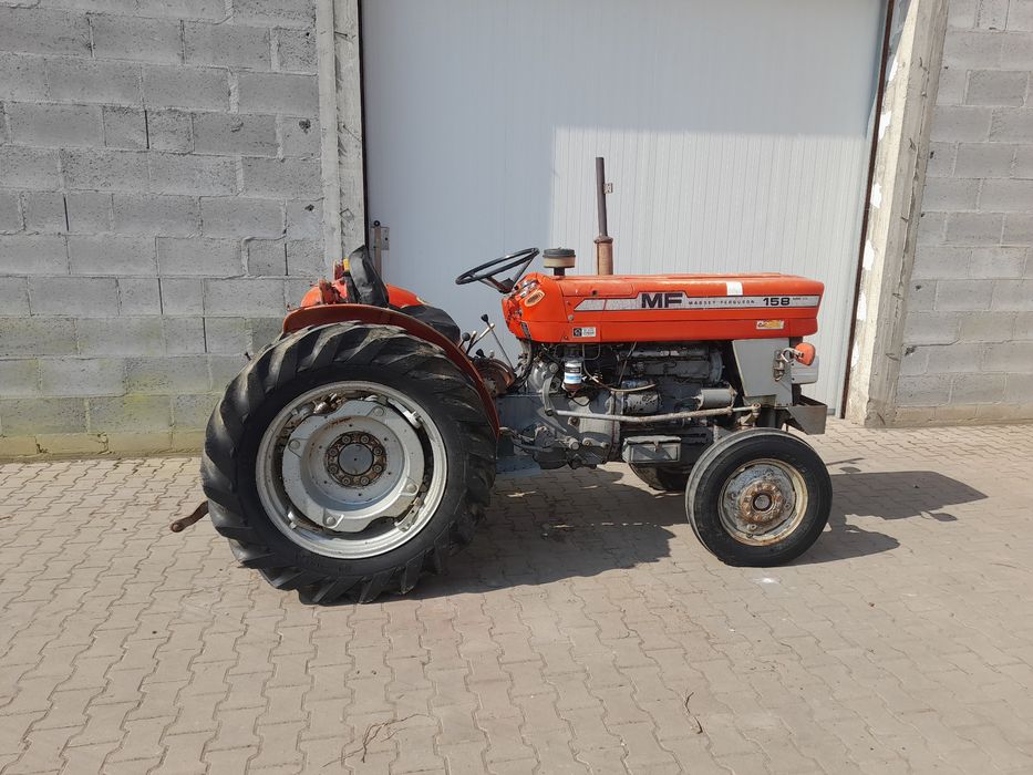 Massey Ferguson 158 , 148