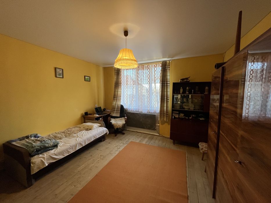 Продам будинок 67 м2 приват ділянка 9 сот Берегово вул Арань Яноша 145