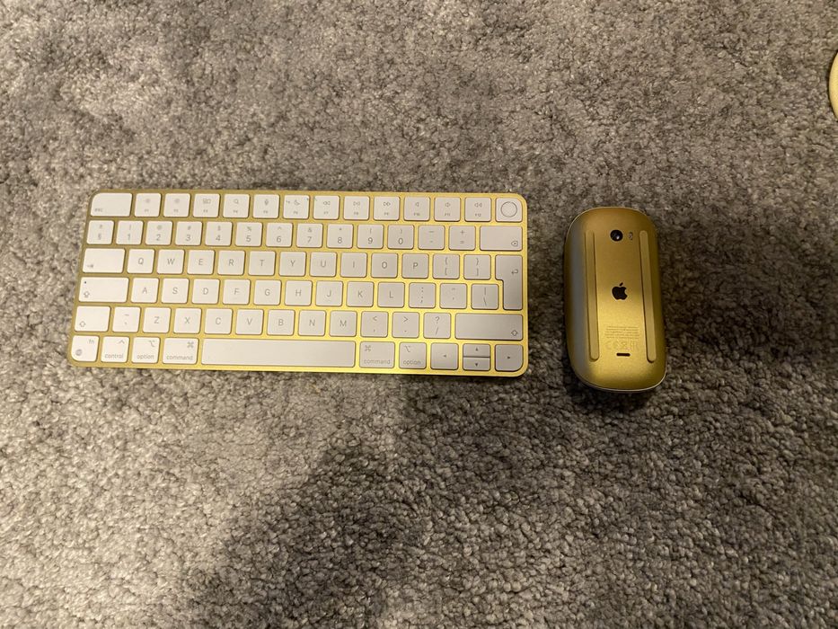 Apple iMac 24 Retina  4K M1 16GB Ram 1 TB 8GPU  8CPU , touch id