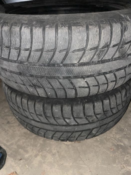 Продам резину Michelin зима 225.55.16