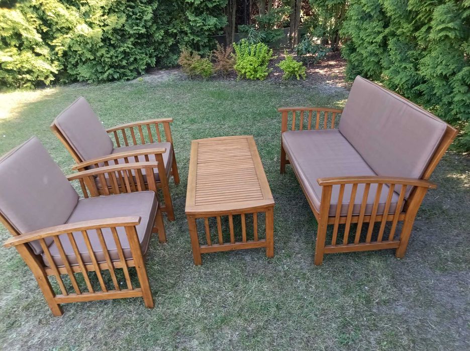 drewniane meble ogrodowe