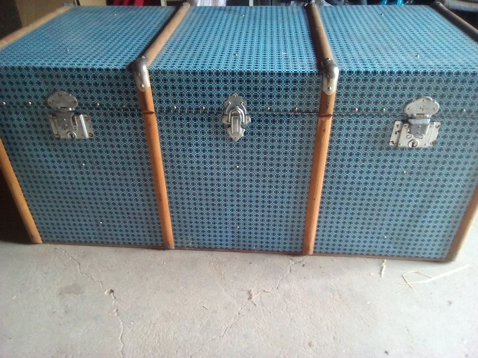 Mala antiga azul