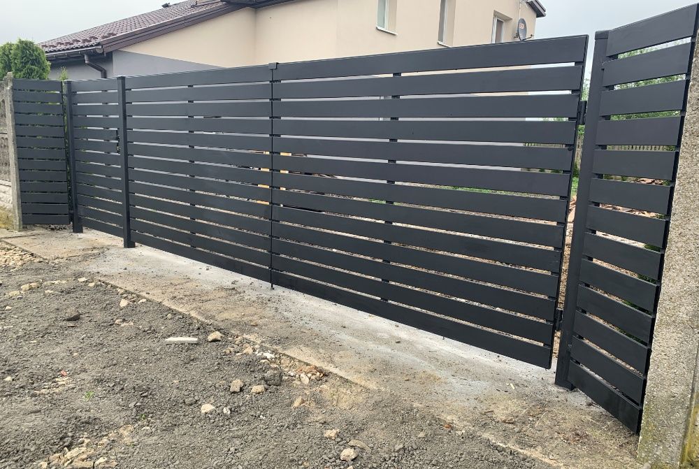 Brama wjazdowa przesuwna,palisada,ogrodzenie palisadowe,panelowa 4m+1m