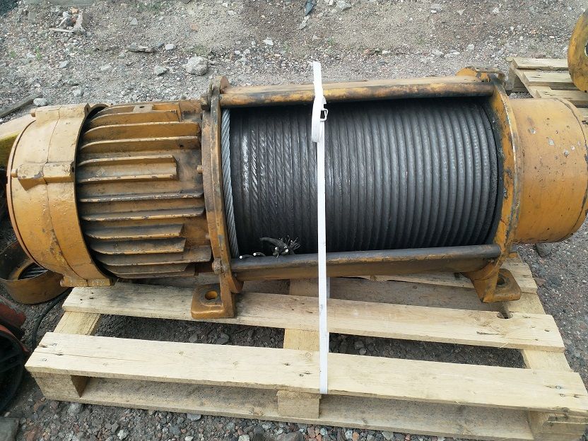 Mocna wciągarka na łapach