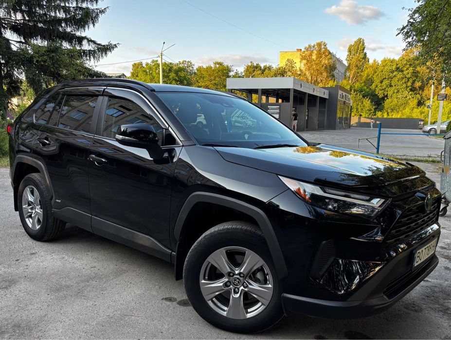 Toyota rav 4 hybrid 2023
