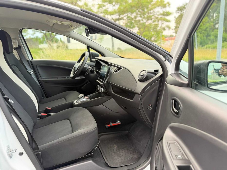 Renault Zoe 50kw (c/ Bateria) 5000km