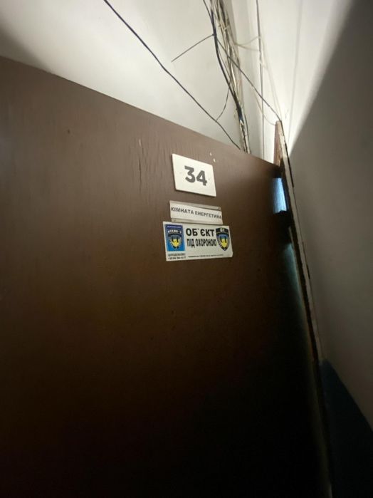 Оренда складу на вул. Євгенія Сверстюка,23 на 18,2 м², від власника