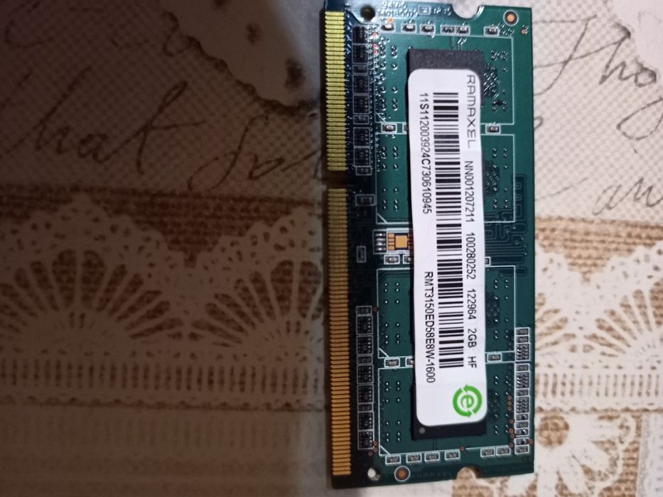 Оперативка sodimm ddr3 2gb
