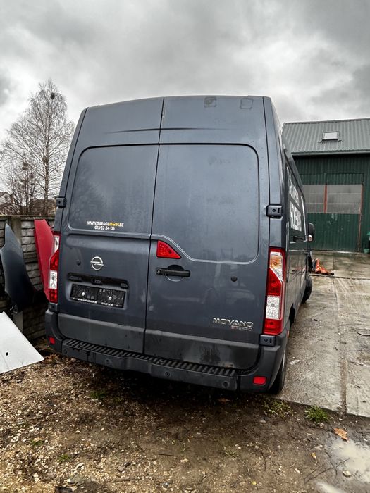 Zawiasy tylne Master Movano stan idealny wszystkie  części