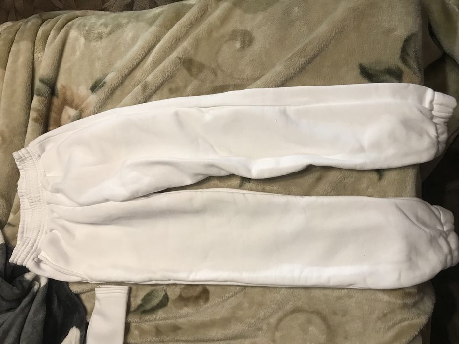 Продам костюм на флисе есть дефект