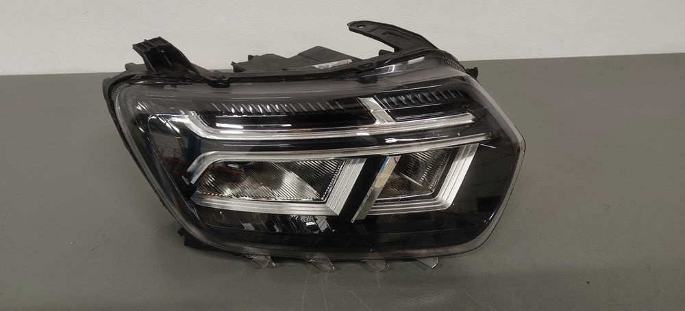 Lampa Przod Full Led Dacia Duster II 2 Lift Bj:21- Europa
