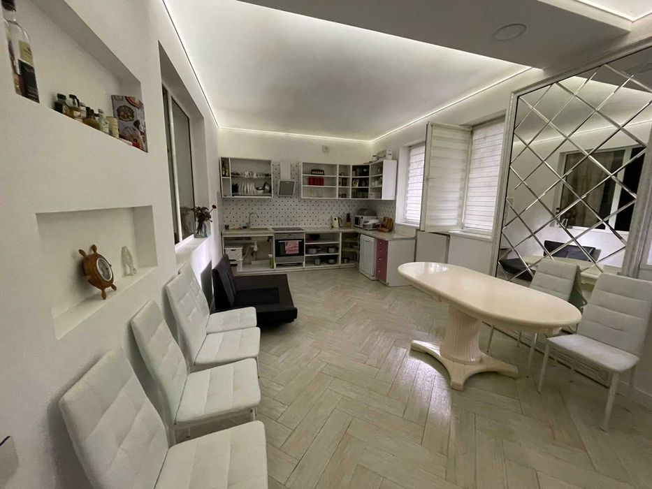 Сдам 4-х комн.кв. с бассейном Новые Дома