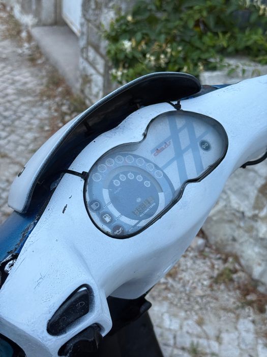 Piaggo diesis 50cc scooter acelera 100% funcional troco ou vendo