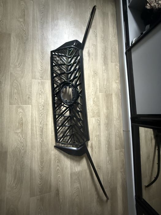 Решетка на прадо 150 трд