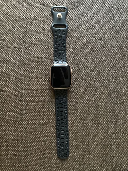Apple watch series 4 Gold