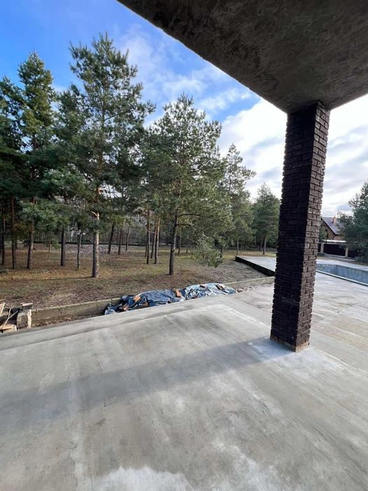 Продаю окрему будівлю в Хотянівці