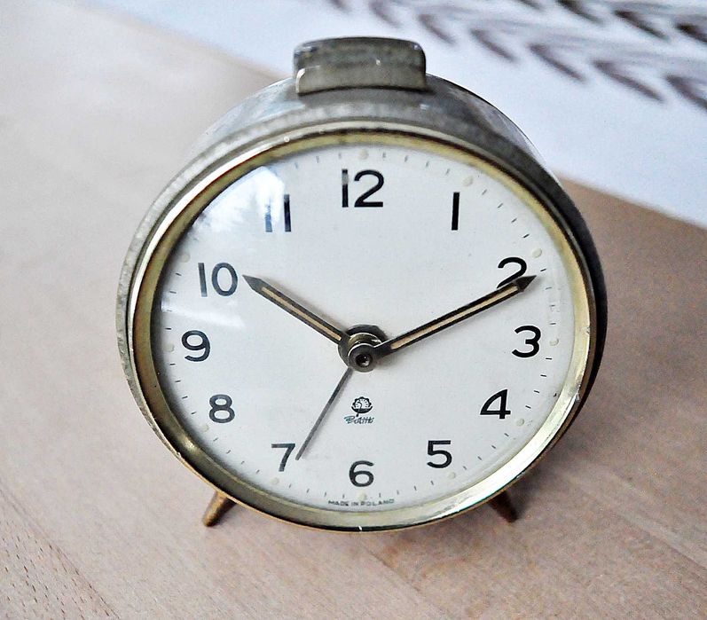 Rzadki Polski Poltik budzik 11 kamieni