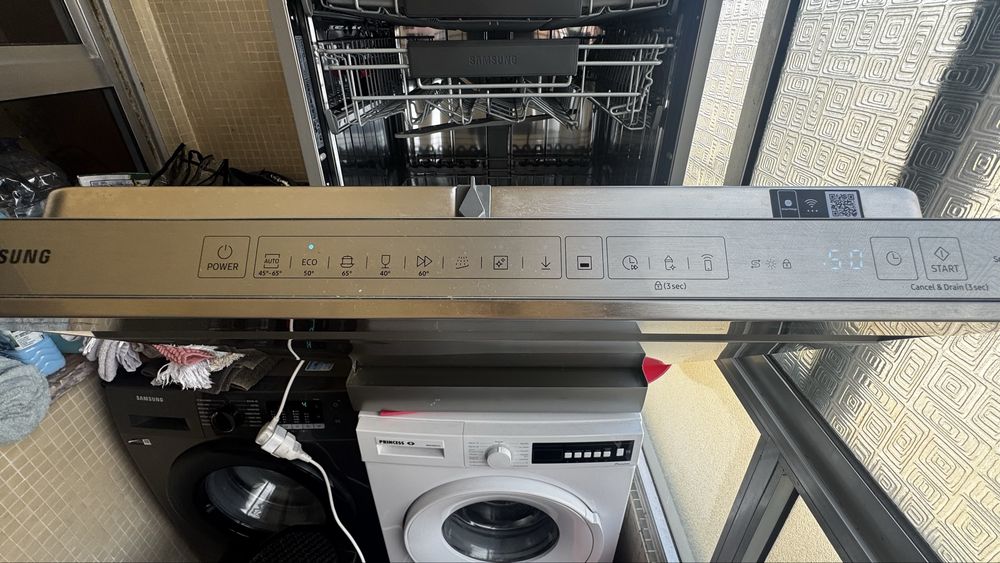 Samsung Series 11 DW60A8060FS Wifi Connected