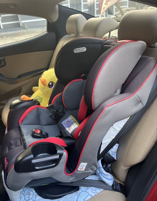 Автокрісло Evenflo Symphony