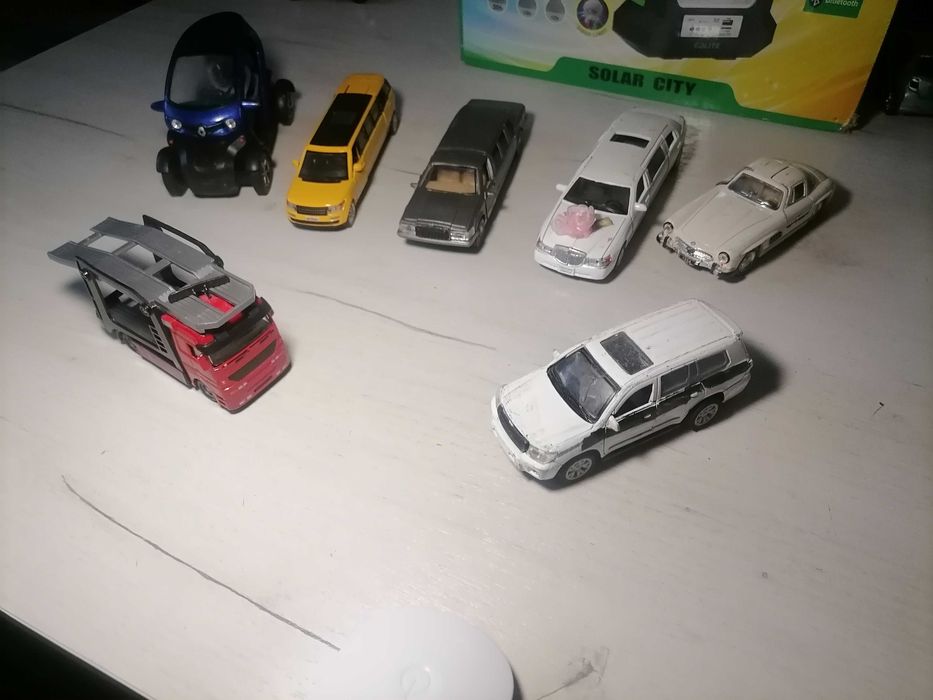 Машинки по 100грн