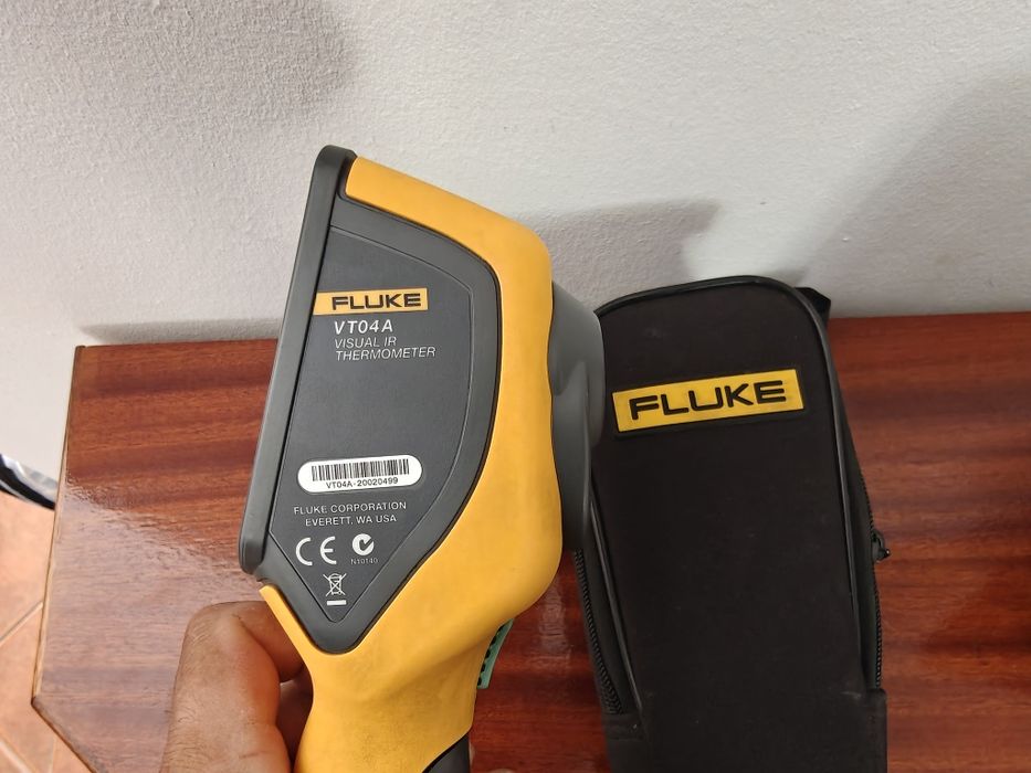 Termómetro visual IR Fluke VT04A