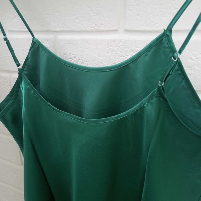 Женская ночная сорочка - приятный материал .