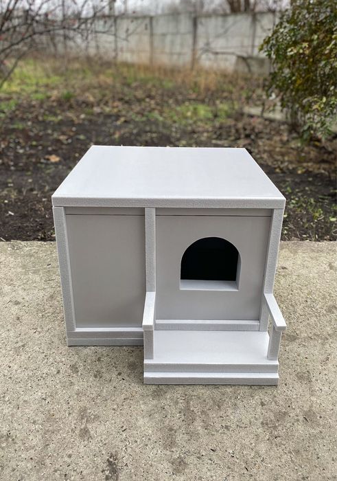 Тёплый домик для котов. Уличная будка. Зимняя будка для животных.