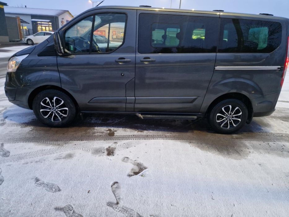 Ford Custom Tourneo