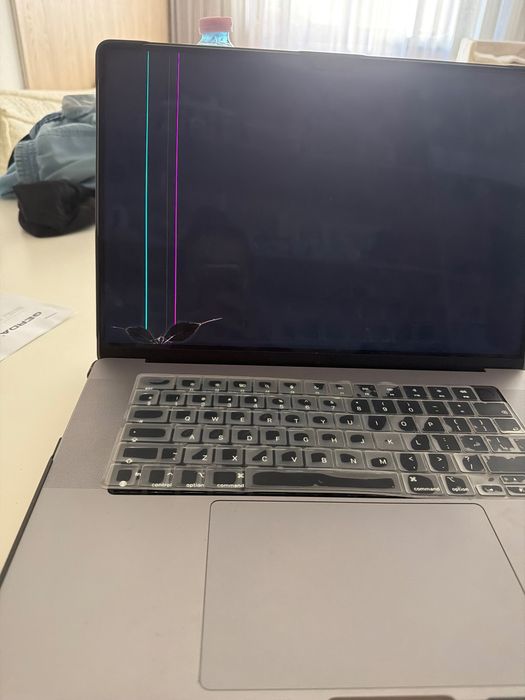 Uszkodzona Matryca do MacBook Pro 16 A2485 M1 16 cali , Spacegray
