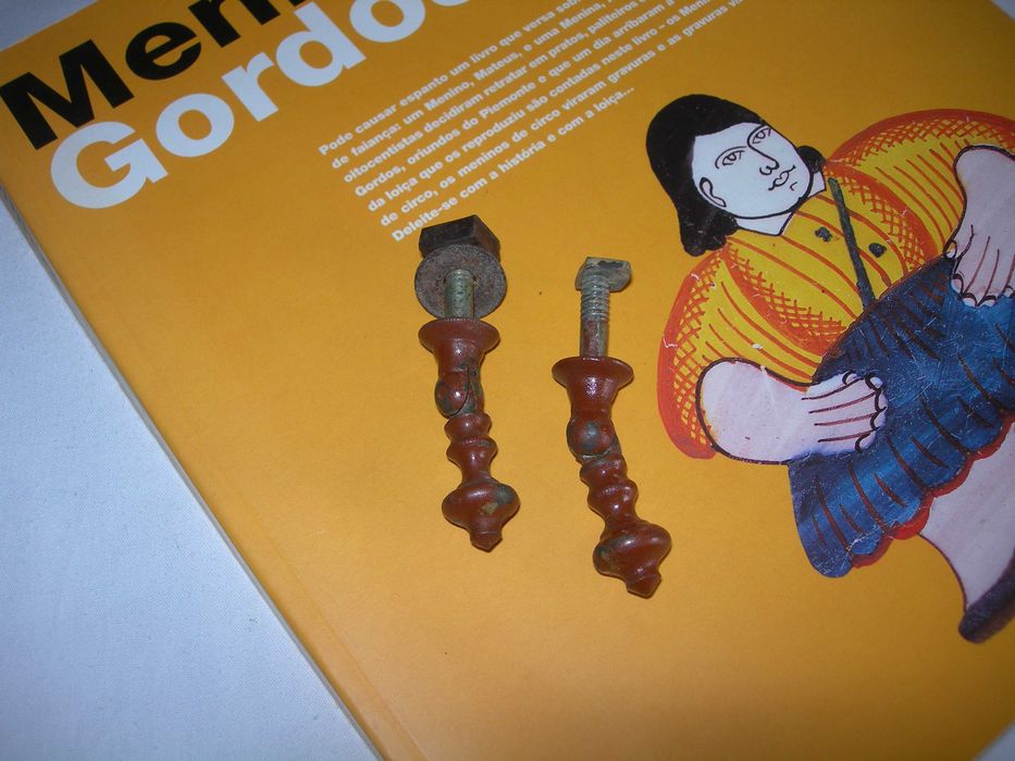 Puxadores metal. ( Brinco).