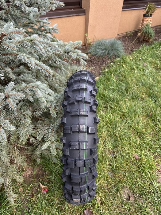 Продам Резину 18