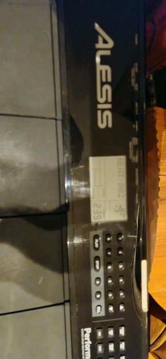 Alesis PerformancePad – Percussão Eletrónica | Caixa Original