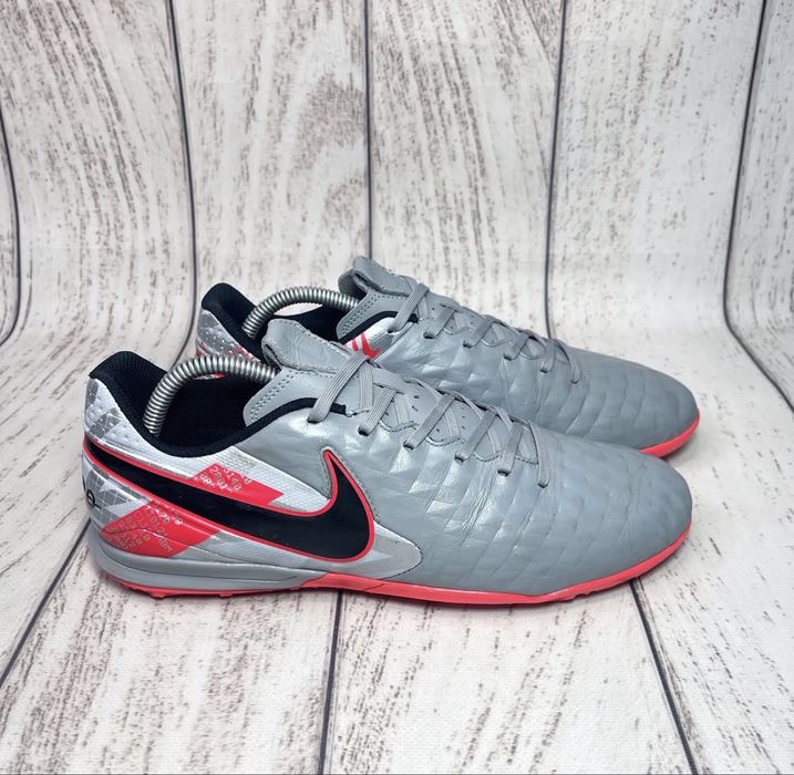 Nike tempo чоловічі сороконіжки