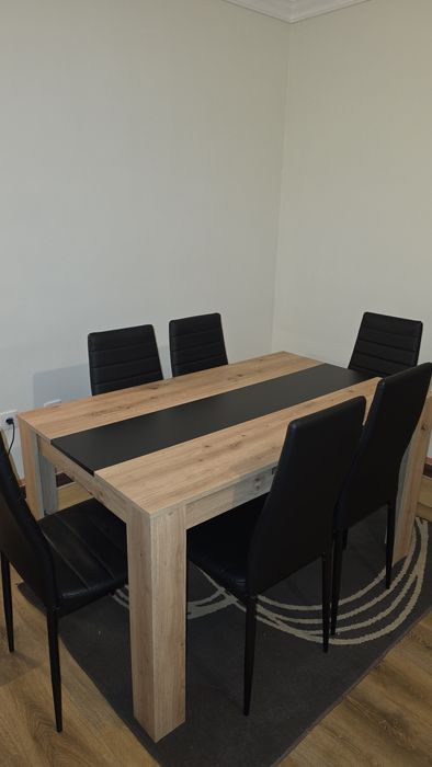 Conjunto Mesa de Jantar com 6 cadeiras