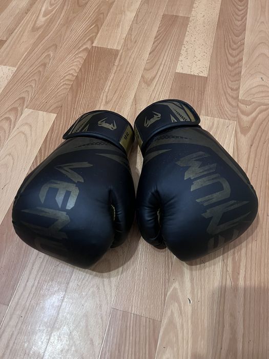 Перчатки боксерские детские Venum 10 Oz