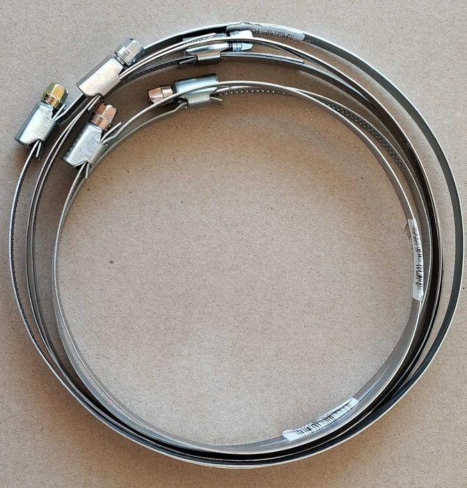 Хомути  для монтажу елементів вентиляції 4 шт за 160 грн