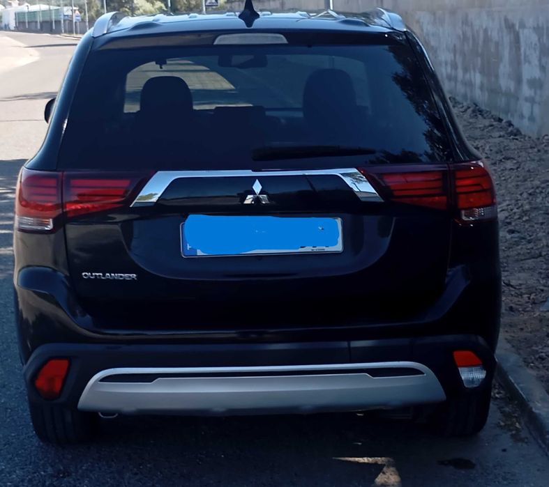 Mitsubishi Outlander 2021