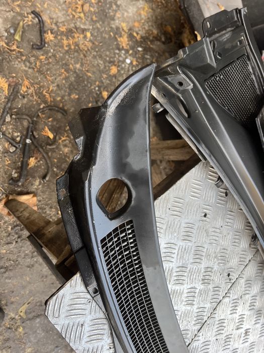 Жабо пластик под лобовое Mitsubishi Pajero Sport Паджеро спорт год 05