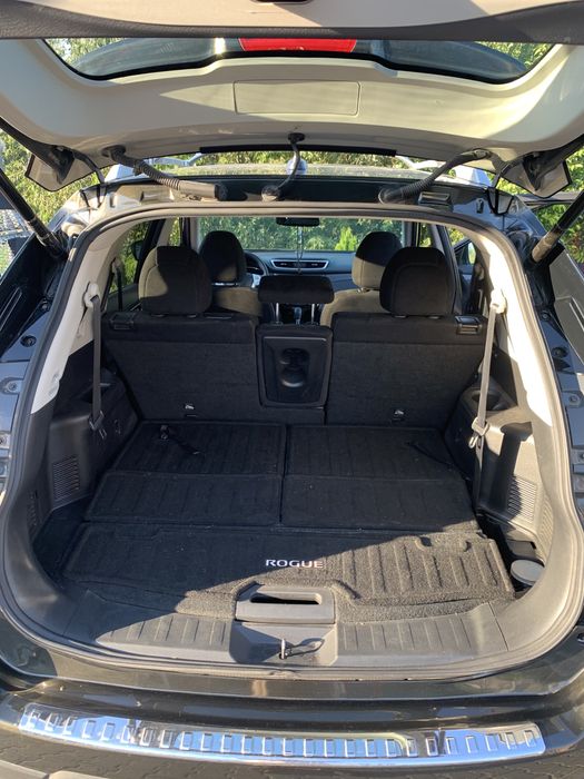 nissan rogue на 7 мість