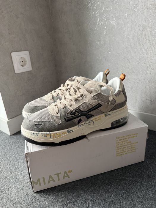 Продам кроссовки Premiata