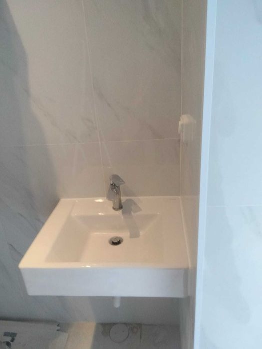 Pinturas, Picheleiro, Tubulação, Pisos, Azulejos, Telhados, Pladur.