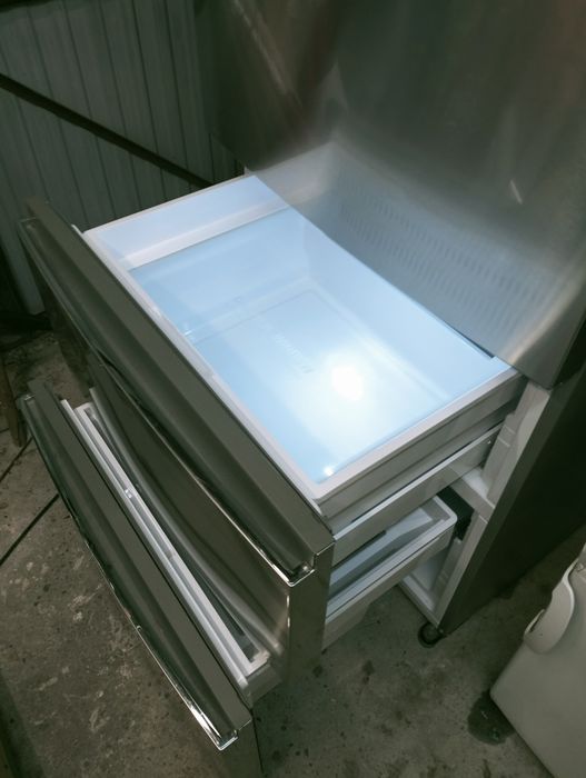 Lodówka Haier 70 szerokość jak nowa uszk w całości lub na części