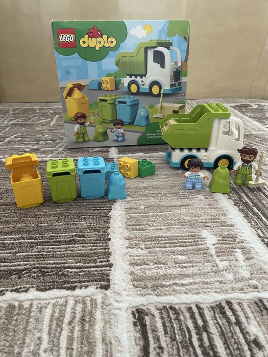 набір LEGO DUPLO Сміттєвоз та сміттєпереробка
