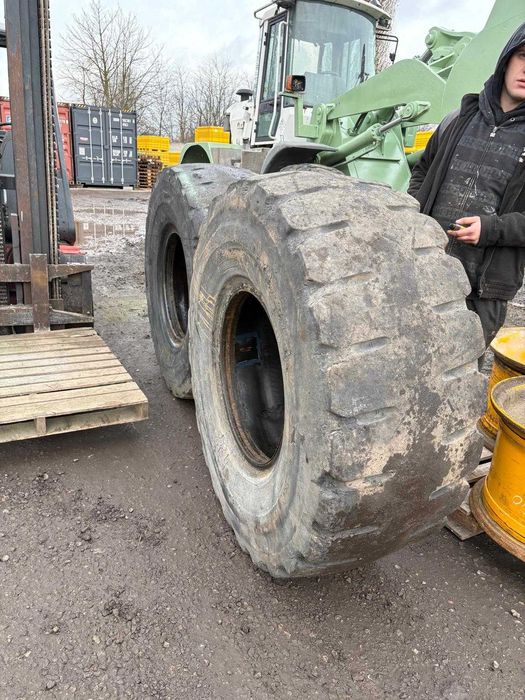OPONY Ładowarka 20.5 R25