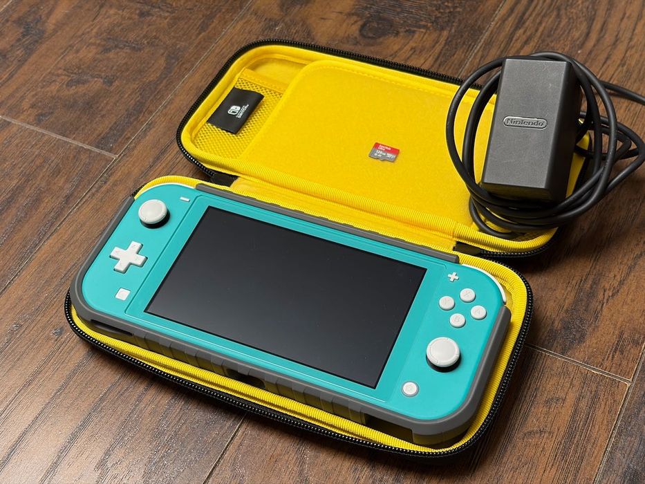 Nintendo Switch Lite Turquoise | Stan IDEALNY 10/10 | Karta 128GB + Etui + Case + Karta | PEWNIAK